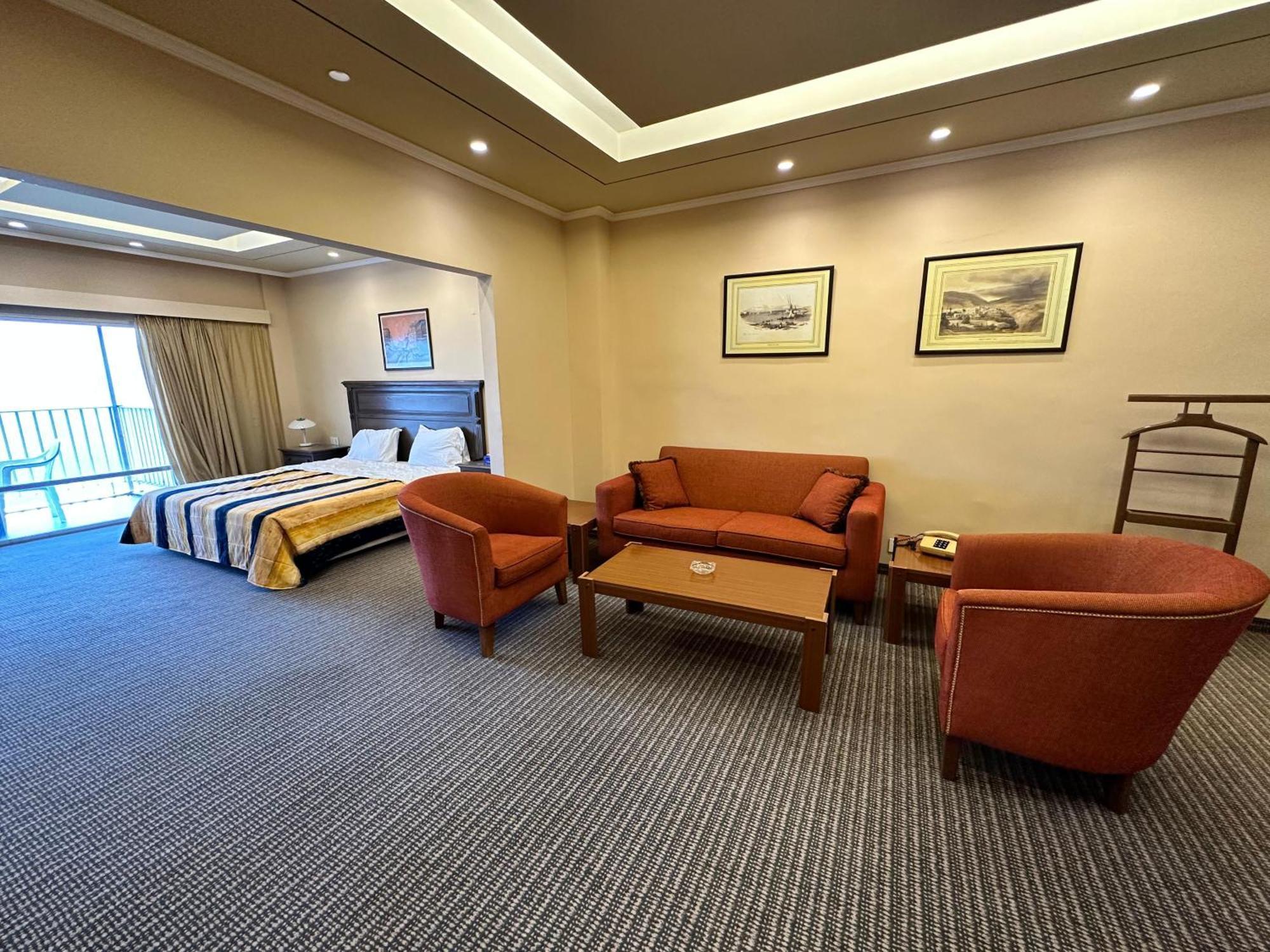 Le Crillon Hotel Brummana Buitenkant foto