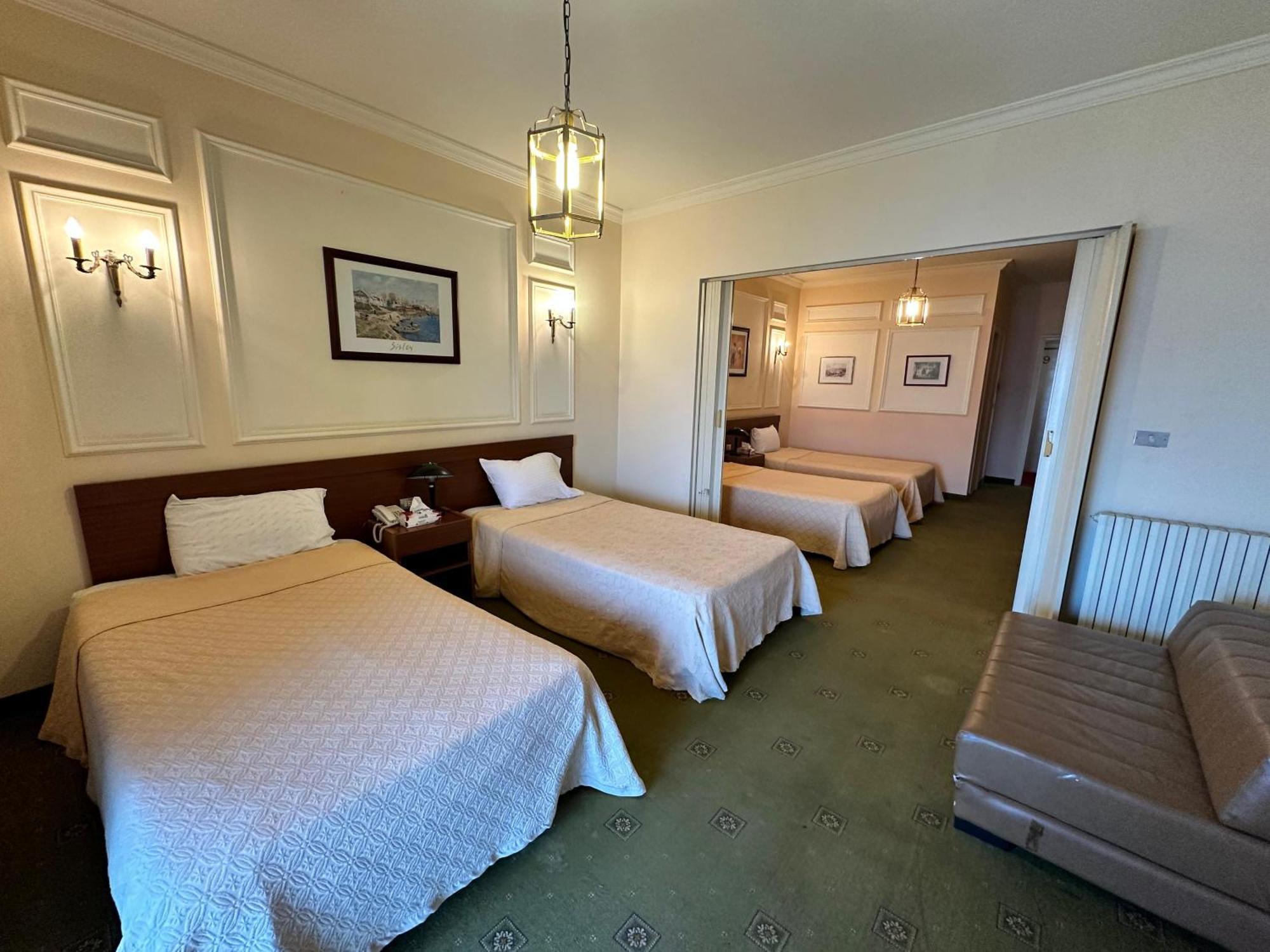 Le Crillon Hotel Brummana Buitenkant foto