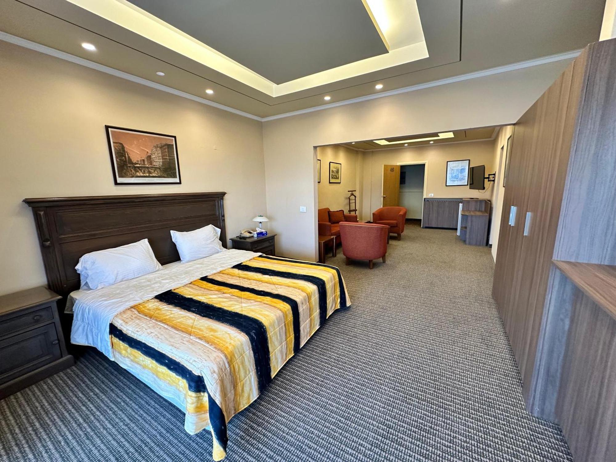 Le Crillon Hotel Brummana Buitenkant foto